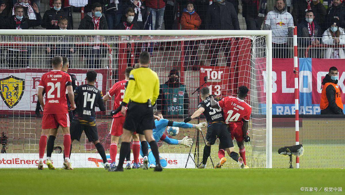 九游-包含荷甲清晨走向成谜；上海久事绝杀压哨；赛场秩序良好；控场能力受关注的词条